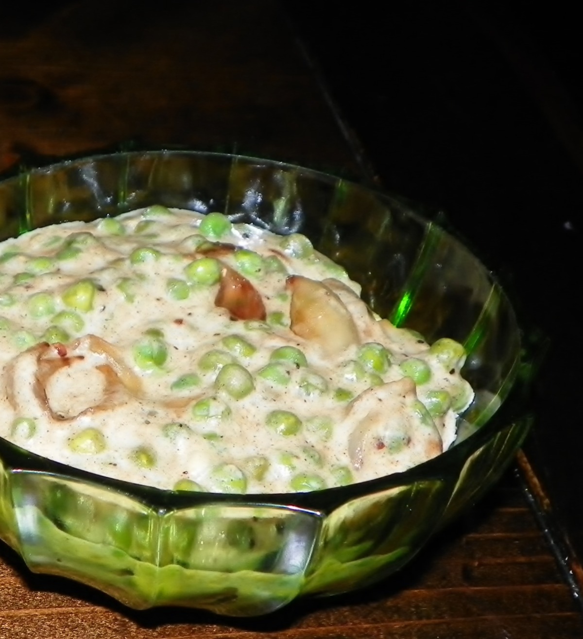 Decadent, Peas With Baby Onions and Cream Recipe